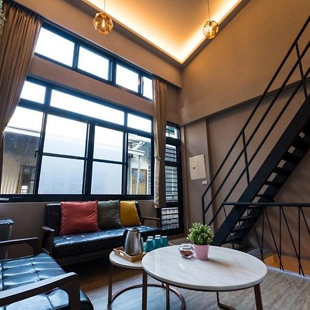 Reise Guesthouse 喜遊旅宿 ゲストハウス 旅マニア Tainan Dış mekan fotoğraf