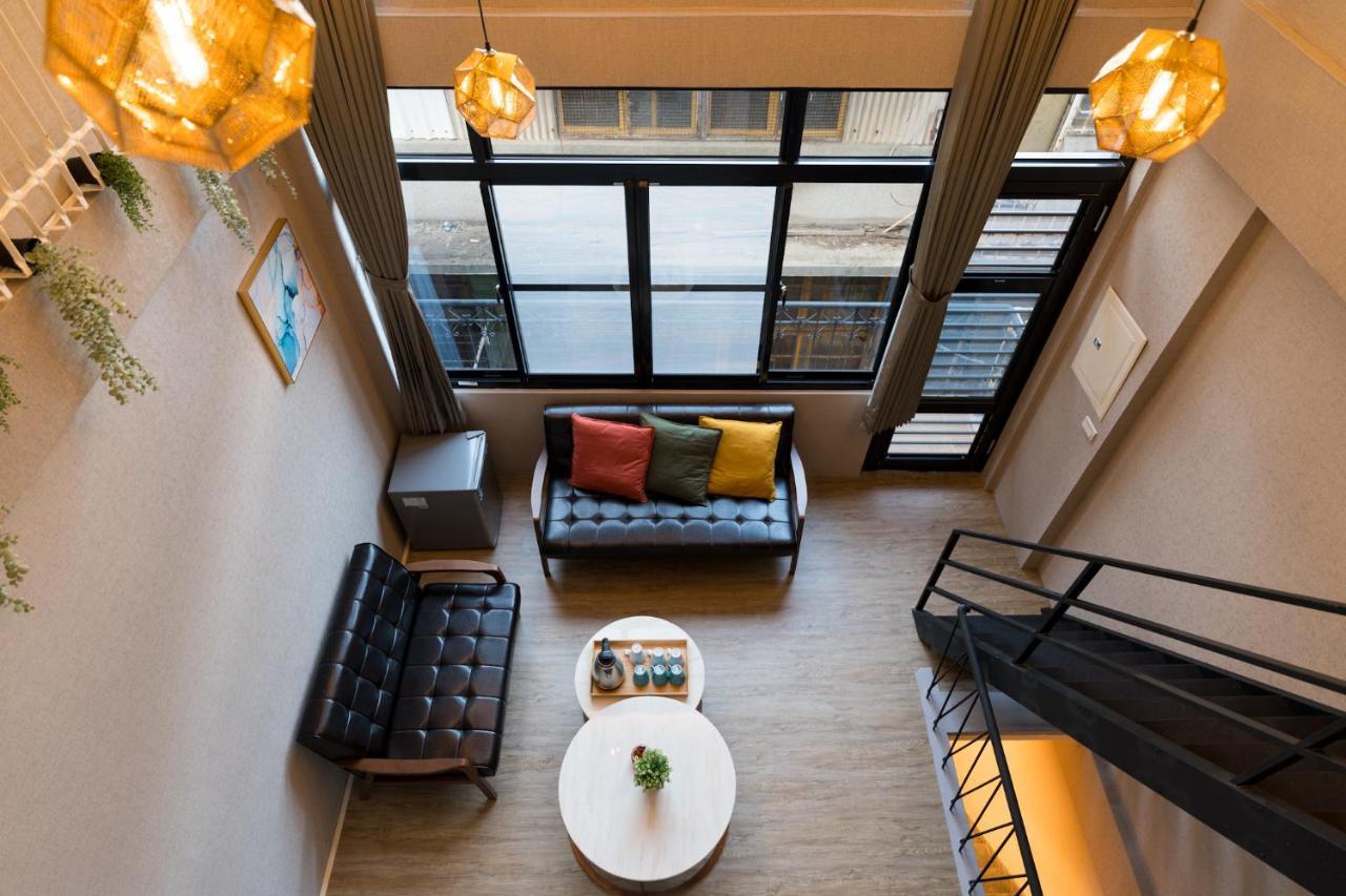 Reise Guesthouse 喜遊旅宿 ゲストハウス 旅マニア Tainan Dış mekan fotoğraf