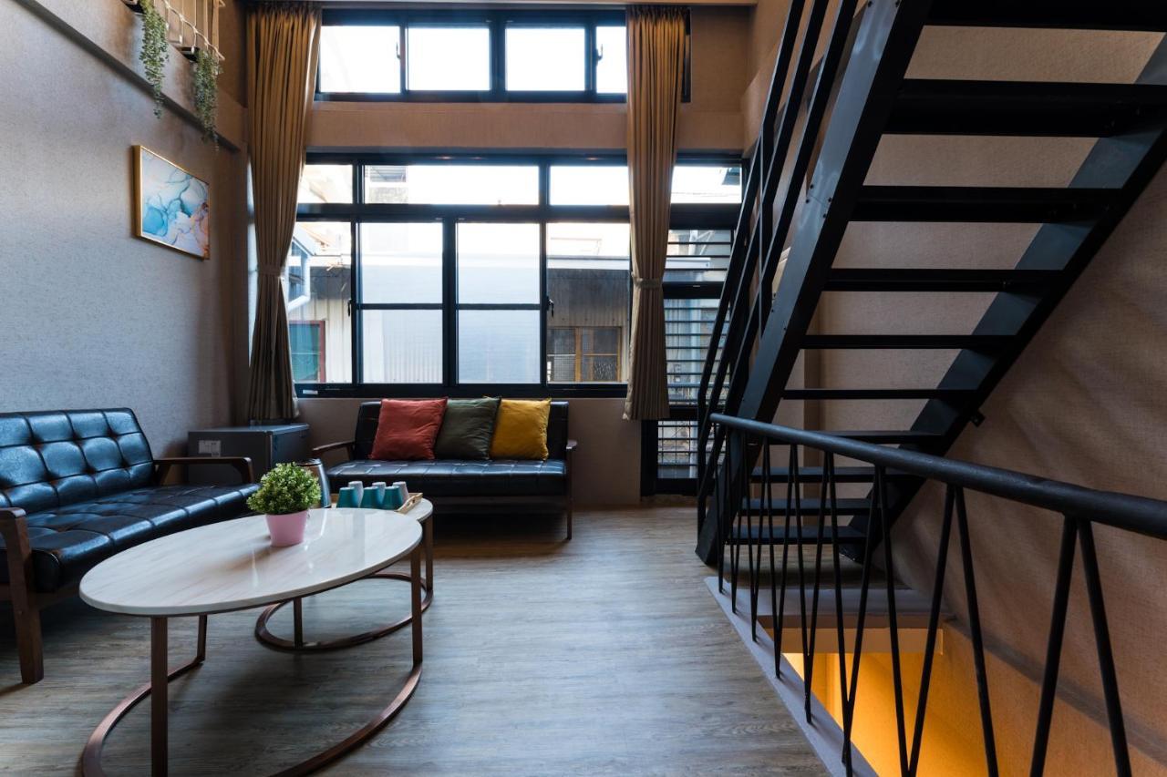 Reise Guesthouse 喜遊旅宿 ゲストハウス 旅マニア Tainan Dış mekan fotoğraf